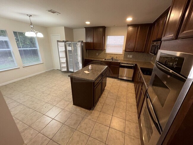 Building Photo - 5705 Sulfur Spring Dr