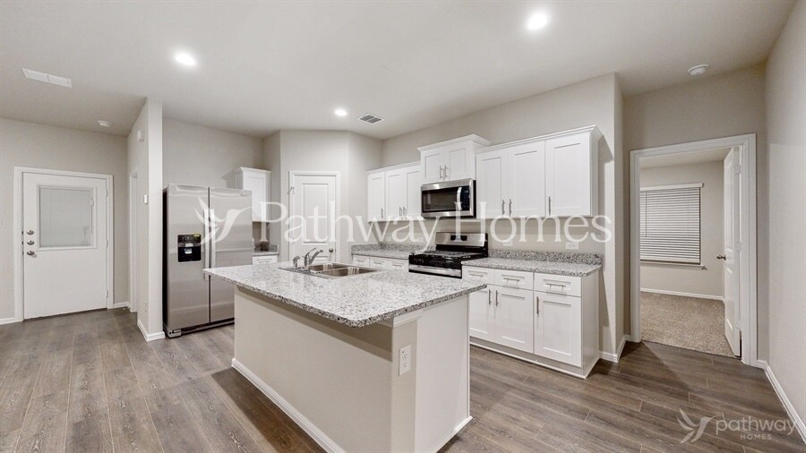 Building Photo - 1601 Gatesville Ct