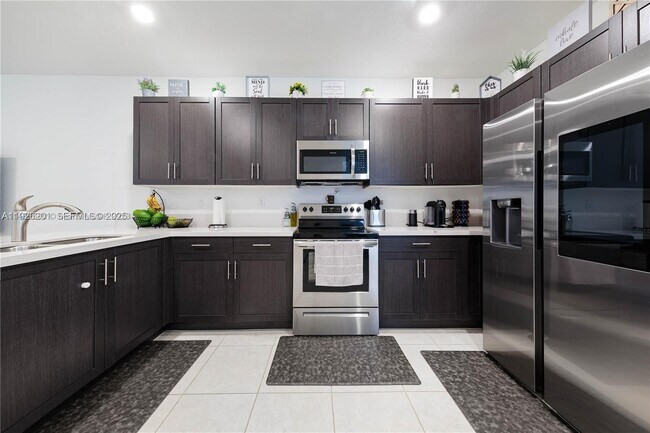 Building Photo - 28754 SW 134th Ct