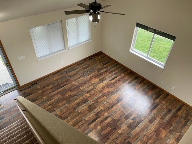 Building Photo - Beautiful 3 Bed 2.5 Bath Home in Milliken, Huge Corner Lot, Fenced Yard & Unfinished Basement