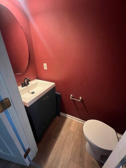 Building Photo - 2898 Andover Cir