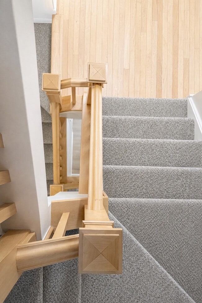 Building Photo - 1351 W Altgeld St