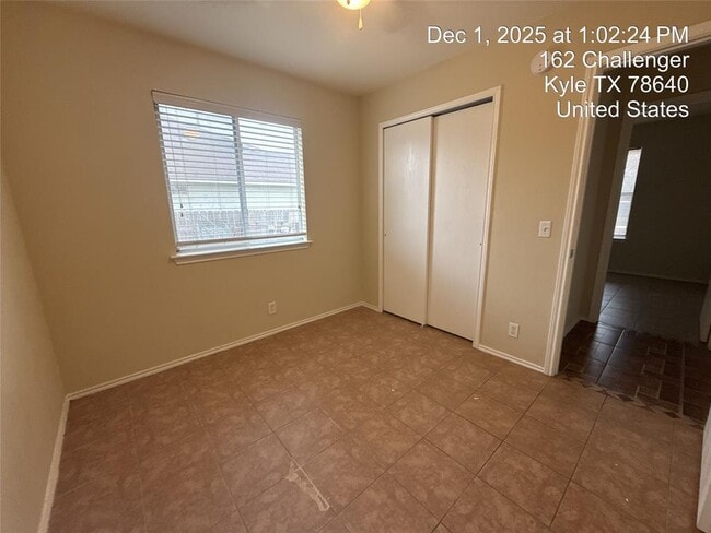 Building Photo - 152 Challenger