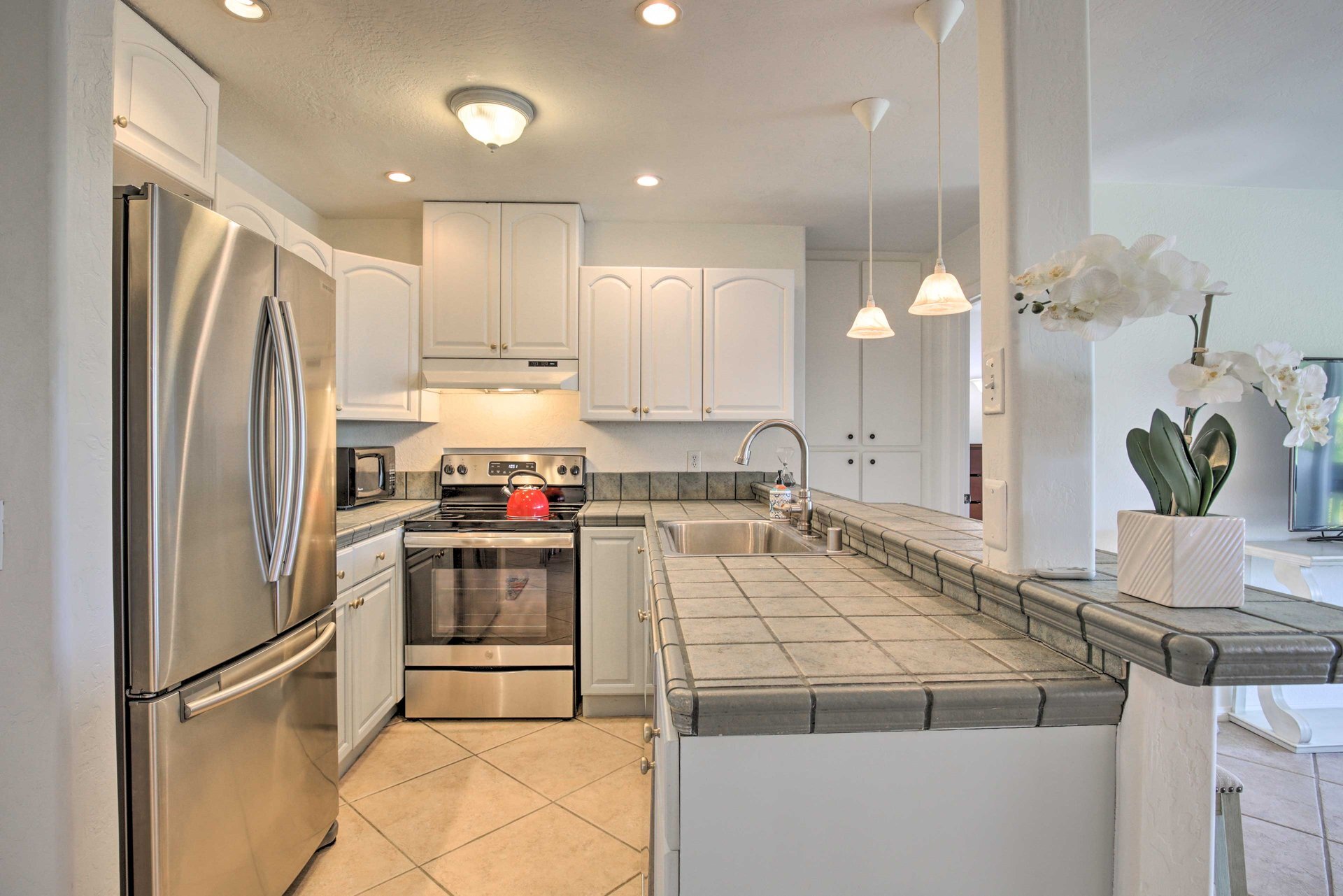 Building Photo - 4060 Huerfano Ave