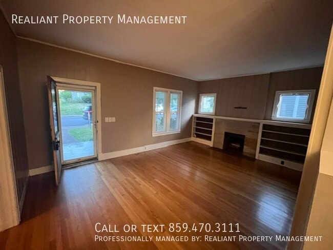 Building Photo - 104 S Walnut St