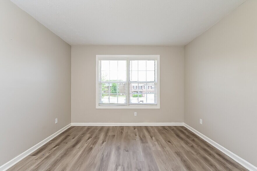 Building Photo - 220 Cranesbill Way