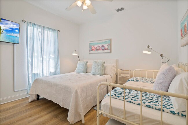 Building Photo - 67 Kashmir Trail