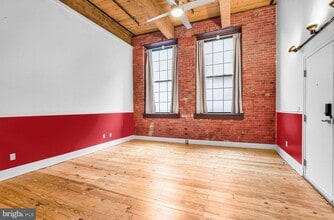 Building Photo - 313 Arch St