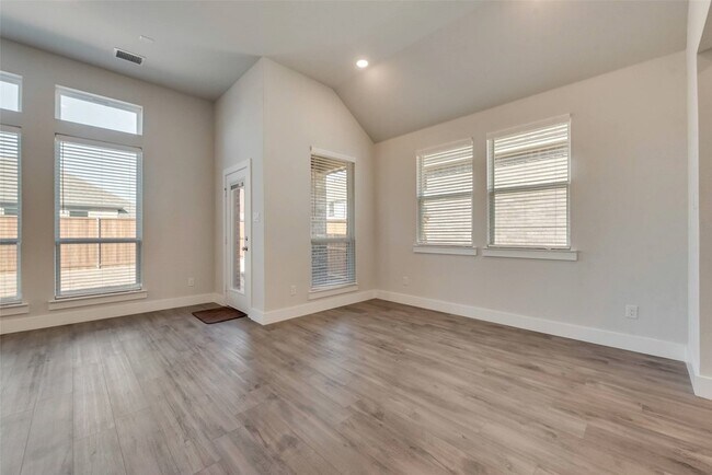 Building Photo - 6257 White Creek Drive