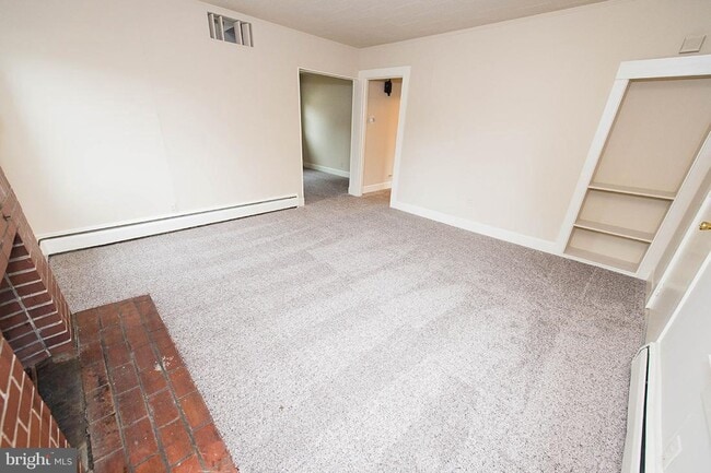 Building Photo - 1226 Pemberton Dr