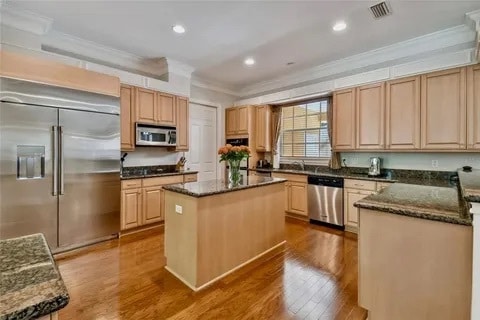 Building Photo - 17011 Candeleda De Avila