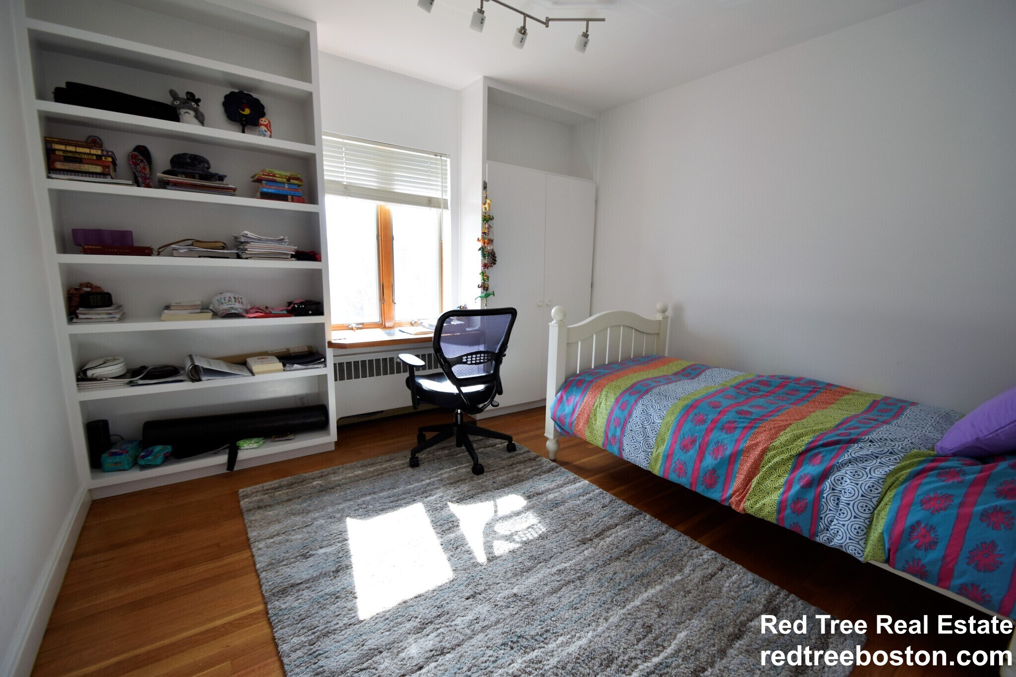 Building Photo - 75 Somerset Rd