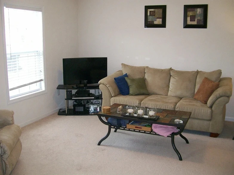 Building Photo - 6767 Woodcreeper Drive