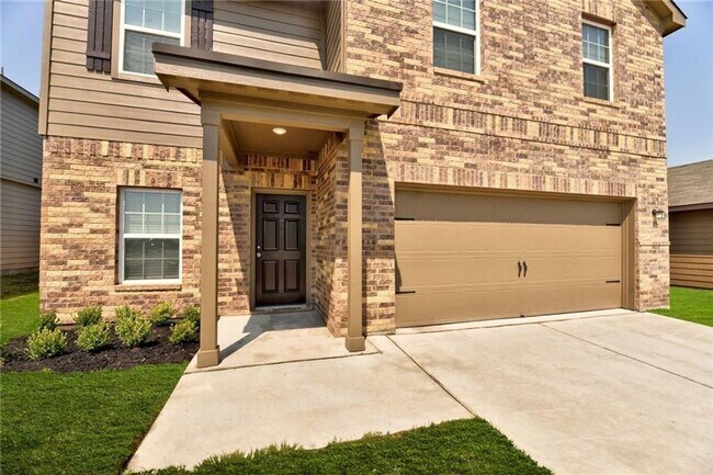 Building Photo - 4 BR/2.5 BA - 2198 SF - Stonebridge Crossi...