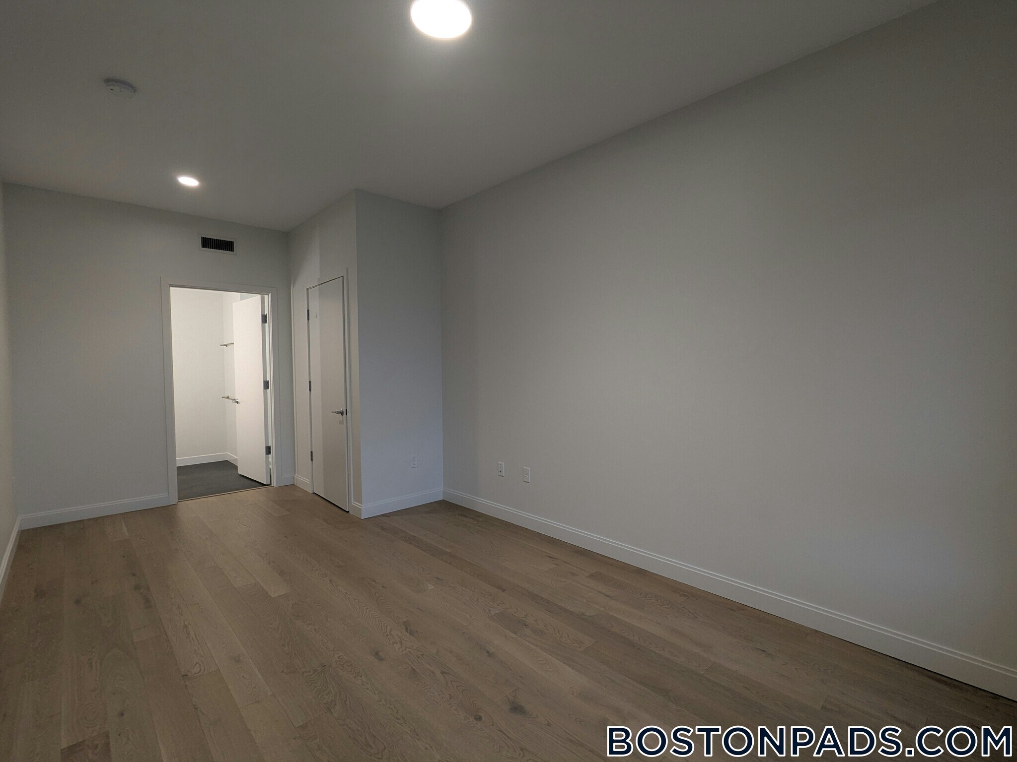 Building Photo - 55 Brighton Ave