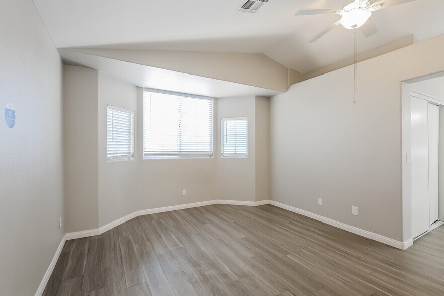 Building Photo - 5301 White Coyote Pl