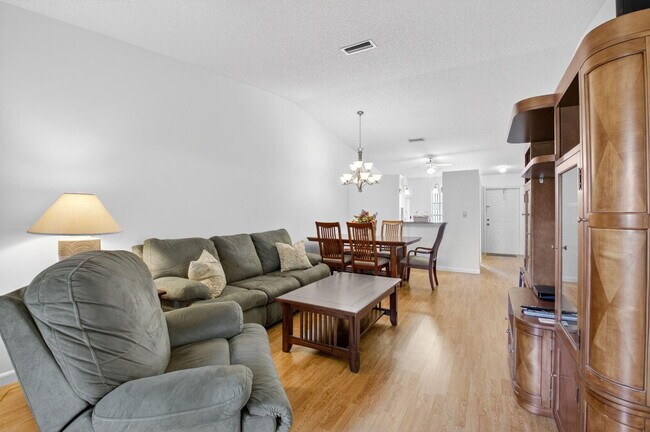 Building Photo - 18833 Argosy Dr