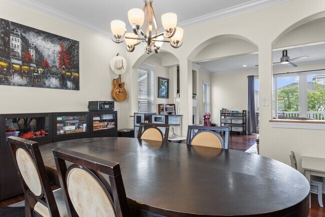 Building Photo - Welcome to your dream home in Norfolk, Virginia!