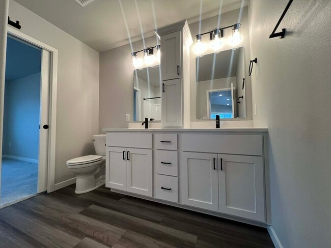 Building Photo - 1311 Marlys Dr W