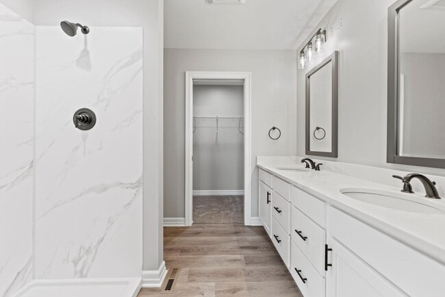 Building Photo - 11532 Willowbrook Rd