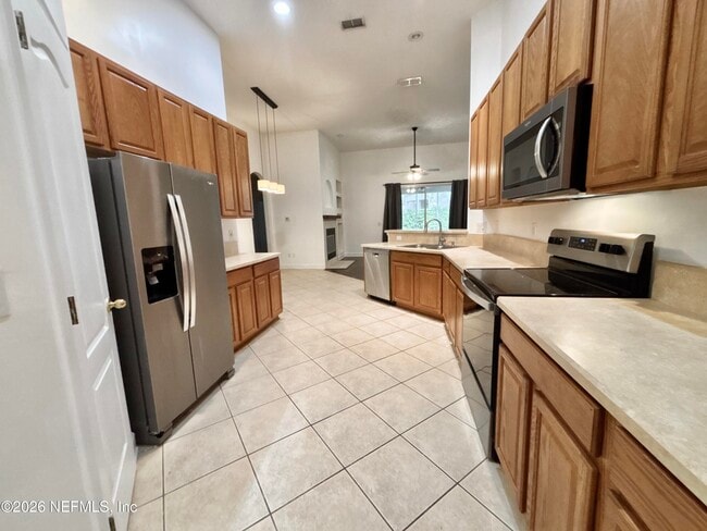 Building Photo - 614 Loire Ct