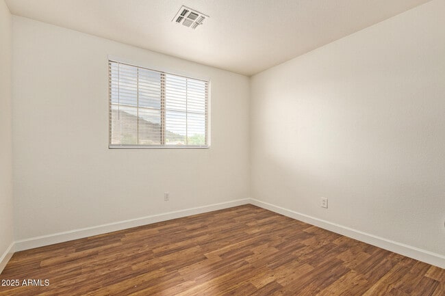 Building Photo - 25248 N 40th Ln