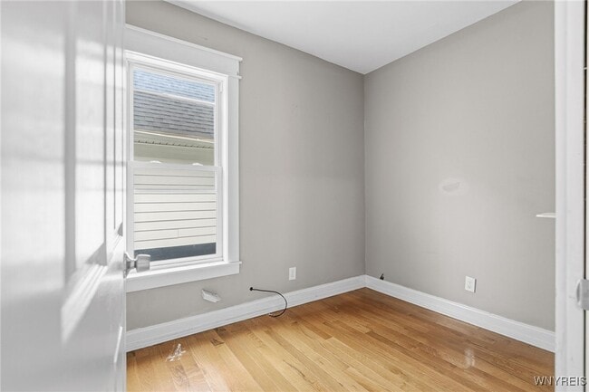 Building Photo - 2342 Seneca St