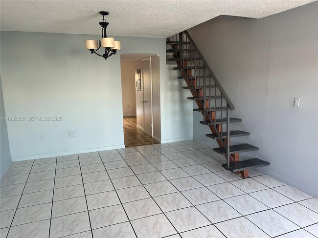 Building Photo - 5800 W 18th Ave