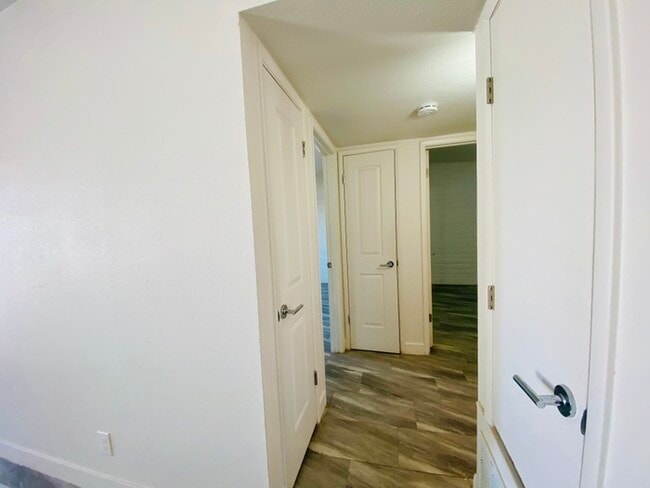 Building Photo - 1/2 Off First Full Month's Rent! Spacious Design Meets Modern Living in this Private 2 bedroom 1 ...