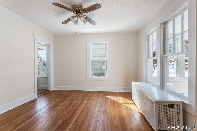 Building Photo - 32 Bartlett Ave