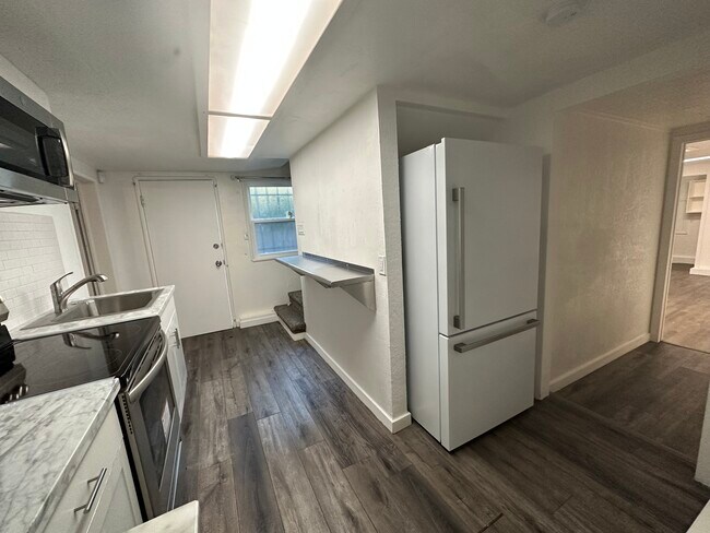 Building Photo - 1609 Marin St