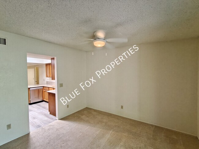 Building Photo - 983 W Palma De Pina