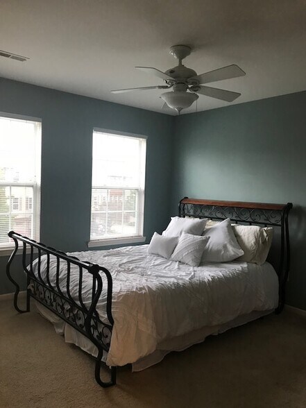 Building Photo - 2149 Knotty Pine Trail