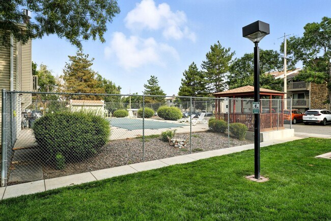 Building Photo - Beautifully Updated 1 Bed, 1 Bath Rental - Modern Comfort Meets Style!