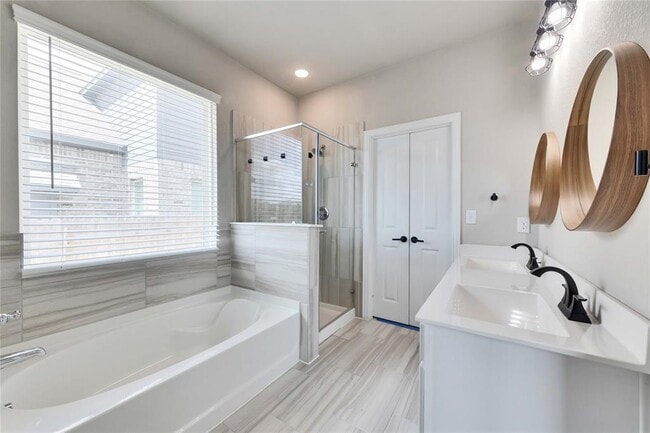 Building Photo - 5905 Giovanni Pl