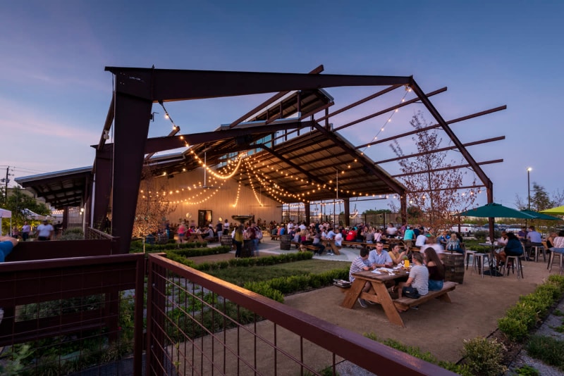 Building Photo - 407 Winnie St