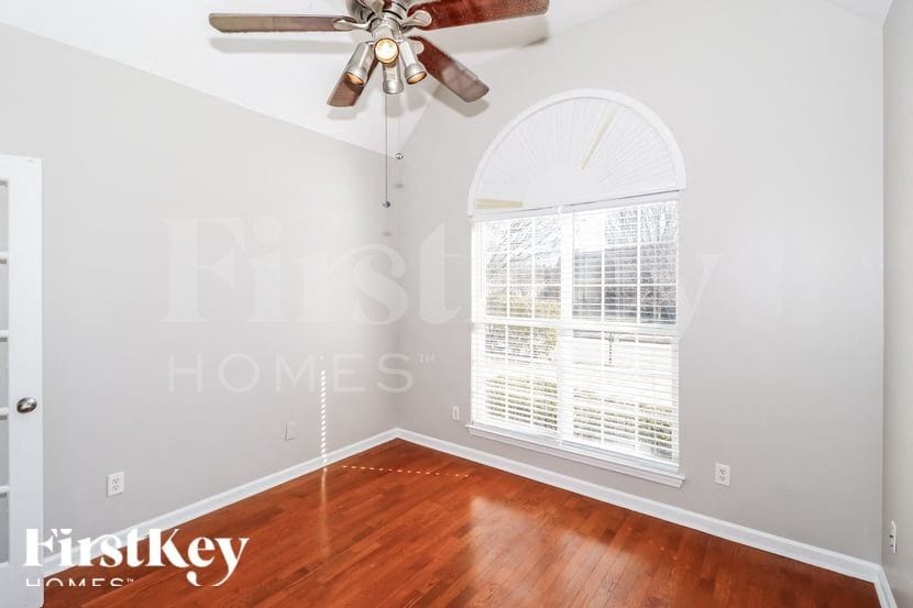 Building Photo - 969 Nesting Wood Cir W