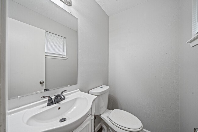 Building Photo - 8834 Brackley Ln