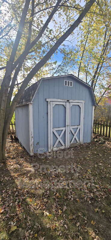 Building Photo - 605 Copperfield Dr