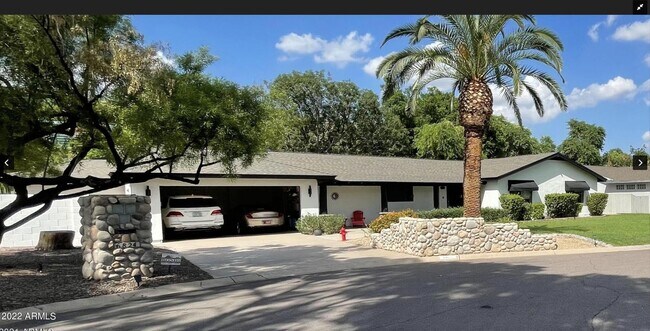 Building Photo - 6824 E Montecito Ave