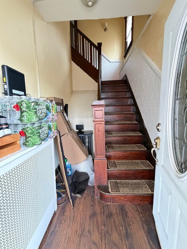 Building Photo - 1125 73rd St