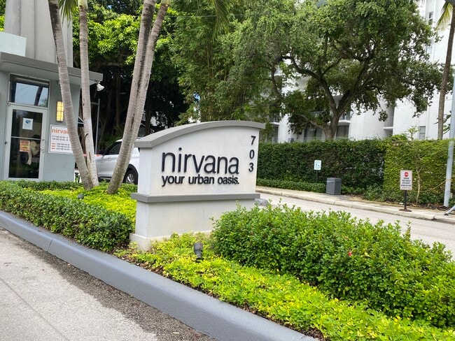 Building Photo - 750 NE 64th St