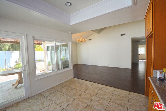 Building Photo - 3025 Morningside Dr