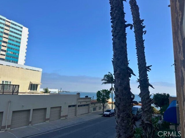 Building Photo - 1750 E Ocean Blvd