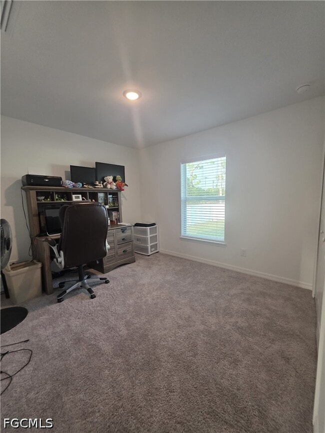 Building Photo - 4421 NE 15th Pl