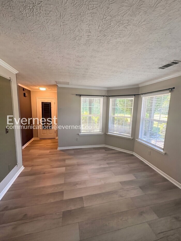 Building Photo - 849 Creek Cove Way