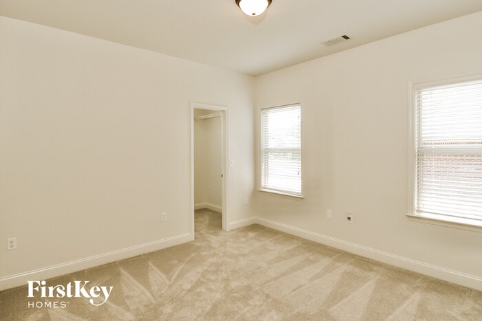 Building Photo - 136 Lime Creek Ln