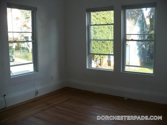 Building Photo - 33 Algonquin St