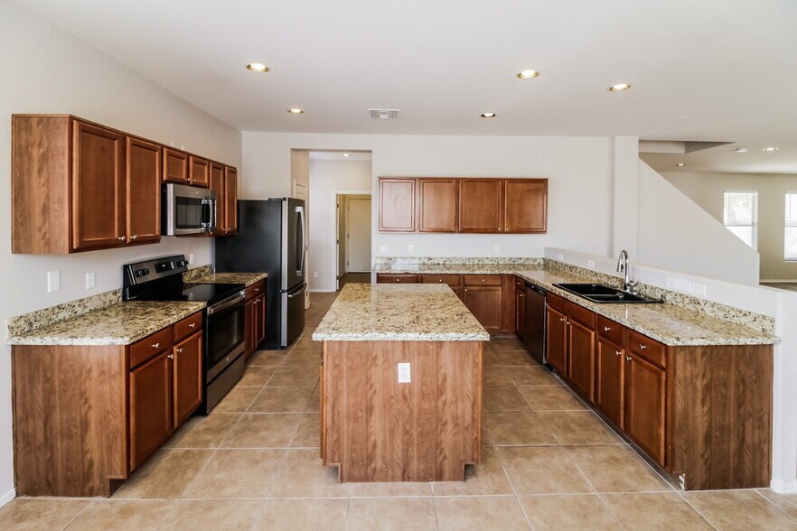 Building Photo - 45480 W Morning View Ln