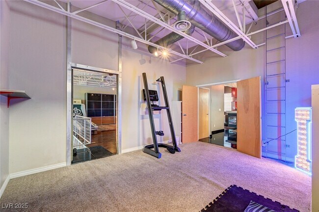 Building Photo - 5096 Thunder River Cir